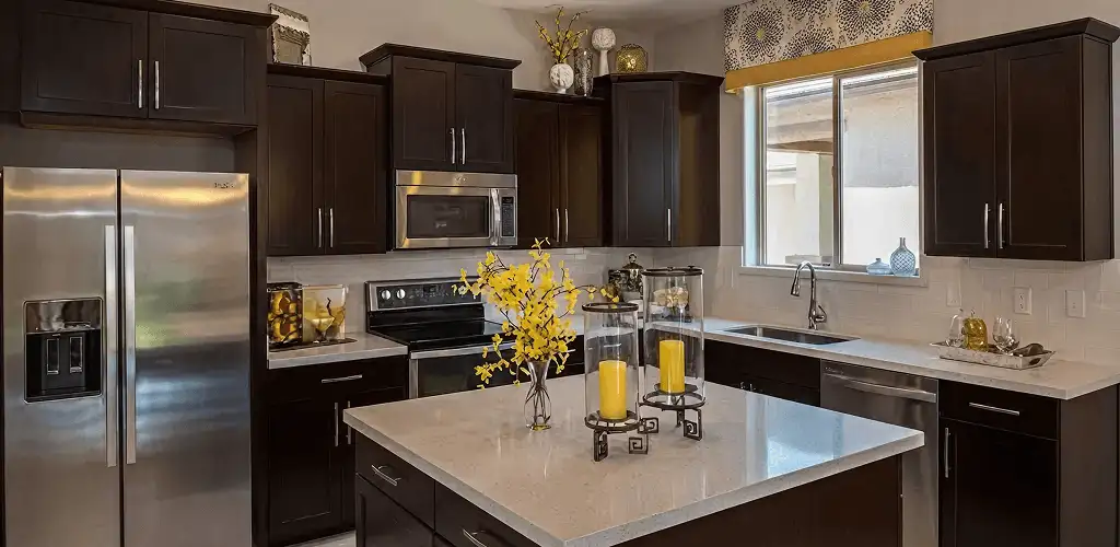 Cabinet painting results with freshly painted kitchen cabinets in Saint Louis, MO